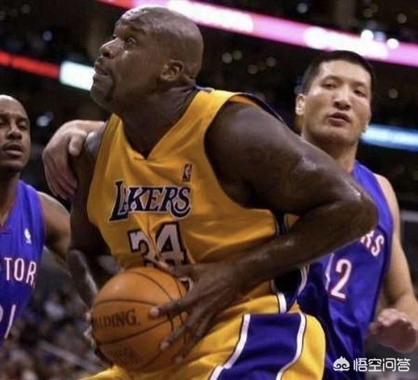 巴特尔单手掀翻鲨鱼奥尼尔